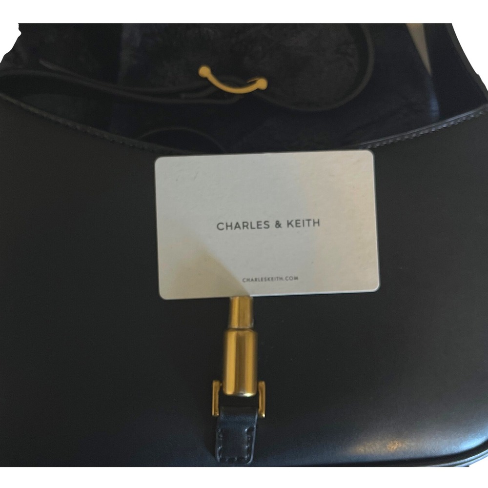 Charles & Keith Cesia Metallic Accent Shoulder Bag Black - Picture 6 of 7